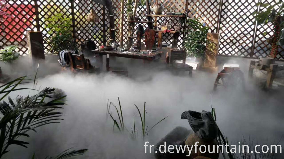 Équipement de fontaine d'eau extérieure Decoration de brouillard artificiel DW-84